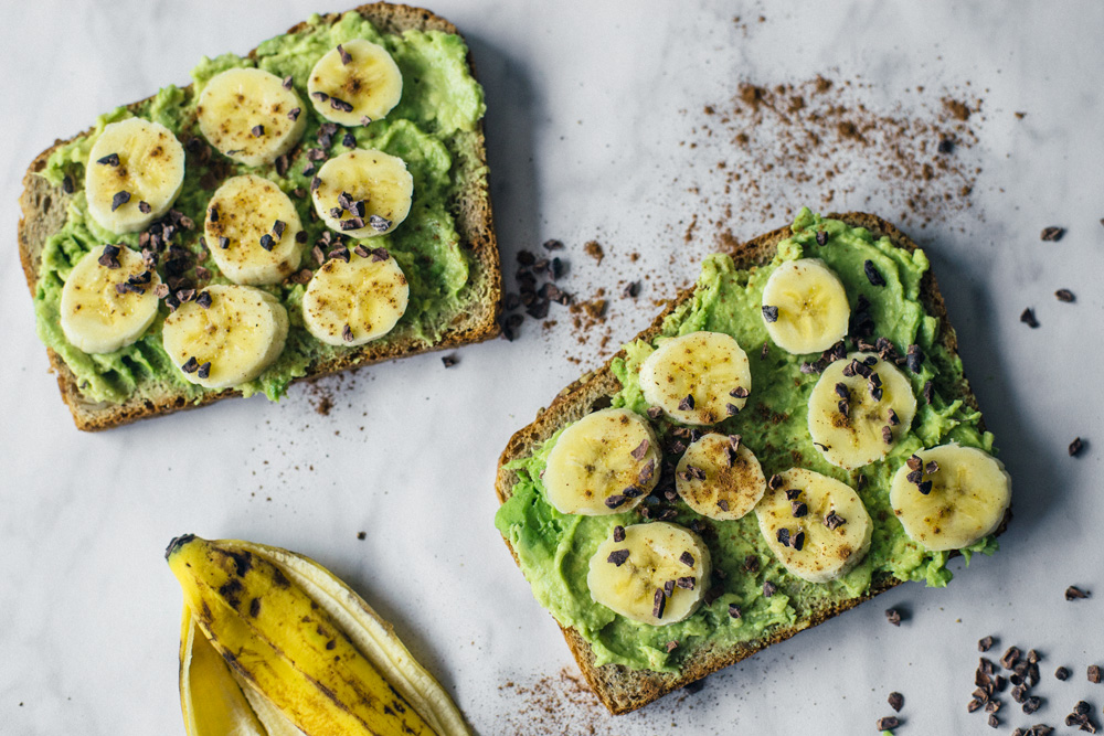 Tientallen Rand Kosmisch Avocado toast op 3 manieren | De Groene Meisjes