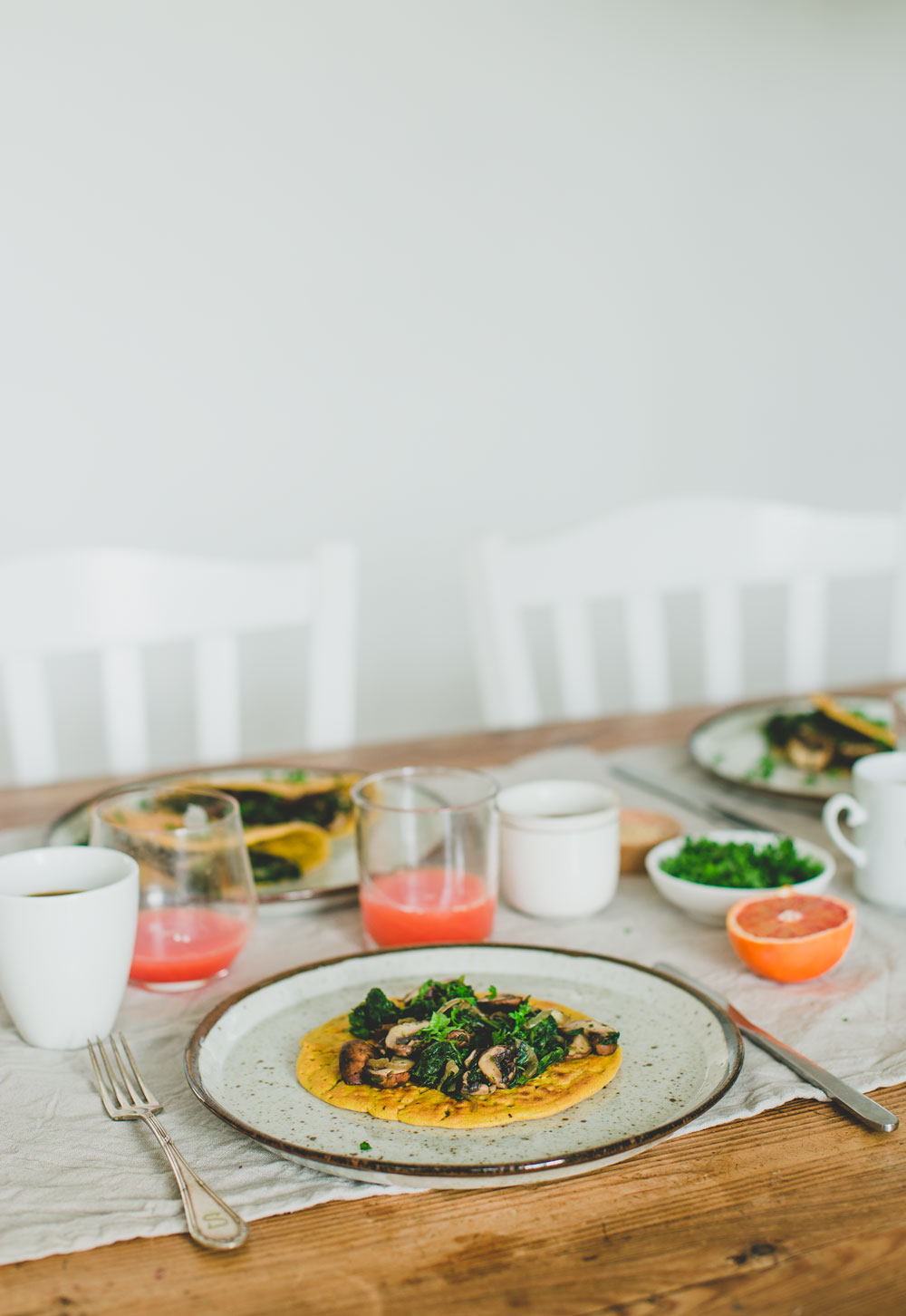 Vegan Omelet met spinazie champignon vulling. Super simpel en lekker!