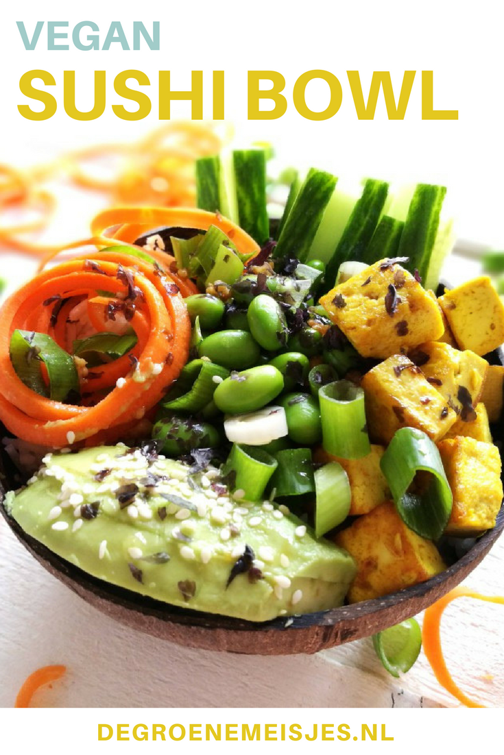 vegan sushi bowl, met heel veel lekkere groenten, zeewier én tofu. Makkelijk en gezond recept. Zeewier is de groente van de toekomst. Het eten van zeewier biedt veganisten en/of vegetariërs ee nmakkelijke manier om goede voedingsstoffen binnen te krijgen zoals omega 3 en proteïne in. Maak dit lekkere vegan recept. #vegan #sushibowl #tofu #zeewier